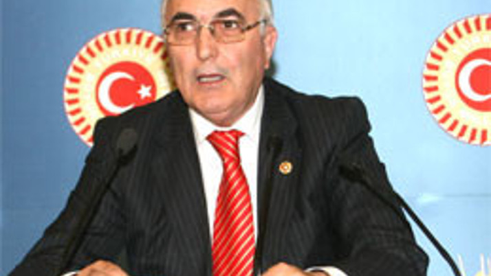 Silah getirin vuracağım bunu