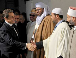 Sarkozy'den 'helal et' çıkarması Sarkozy'den 'helal et' çıkarması